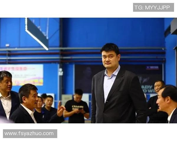 姚明季前赛精彩表现引发球迷热议期待新赛季的辉煌成就