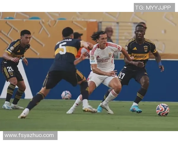 足总杯激战：莱比锡逆转本菲卡红牌事件引发全场热议与争议