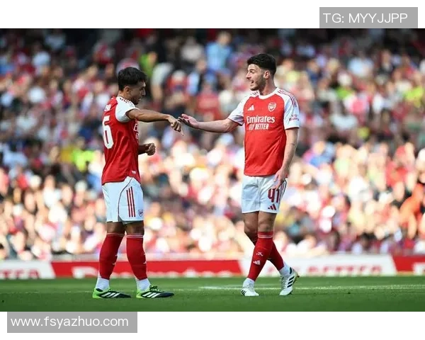 世界杯历史冷门那不勒斯狂胜阿森纳4-0帽子戏法点燃全场激情